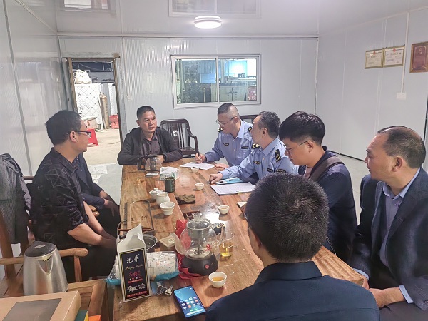 市农业综合执法支队到尤溪县开展主题教育